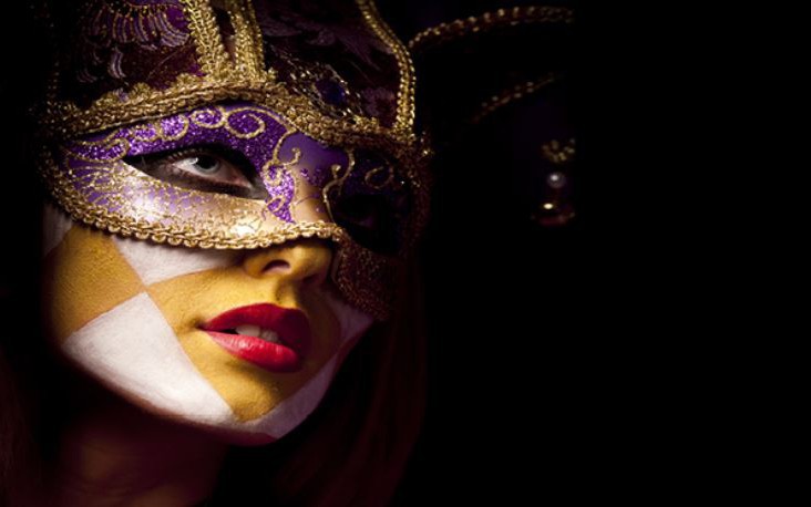 Nice - Le Carnaval des Carnavals Dîner Show 
