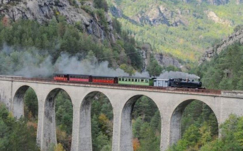 Nice - LE TRAIN DES PIGNES 2025