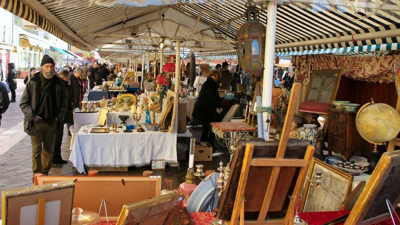 Nice - Marché à la Brocante