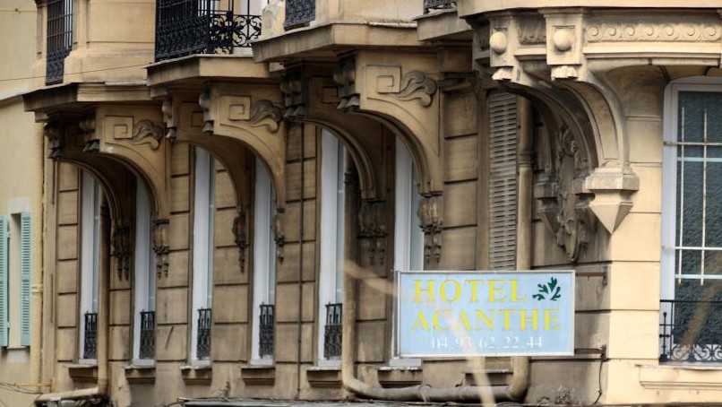 Nice - Hôtel Acanthe **