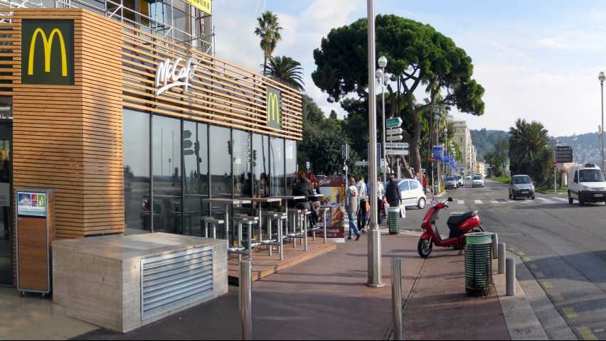 Nice - Mc Donald's Nice promenade